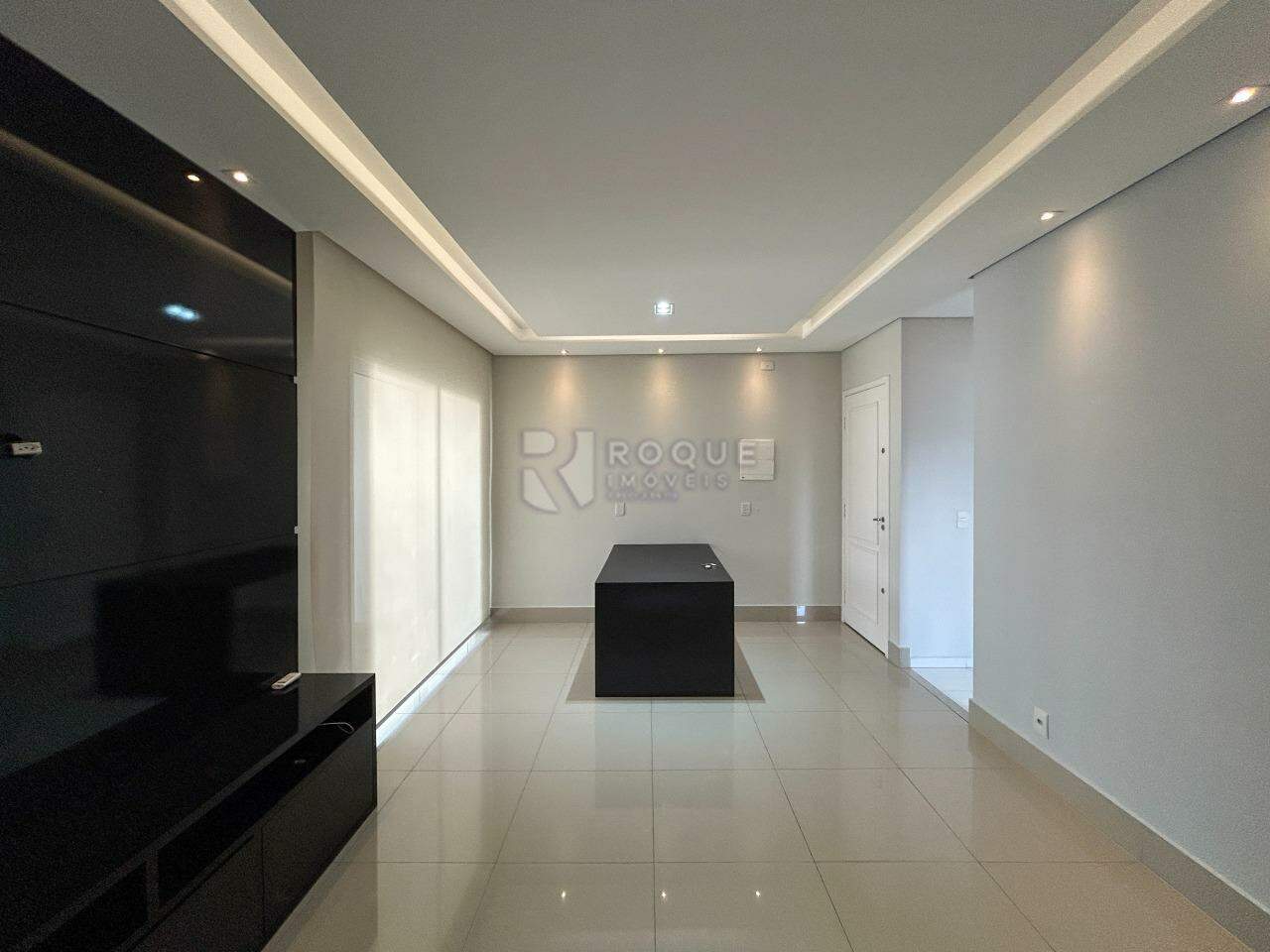 Apartamento para aluguel no bairro Desmembramento Oscar Antonio Breda: Sala 