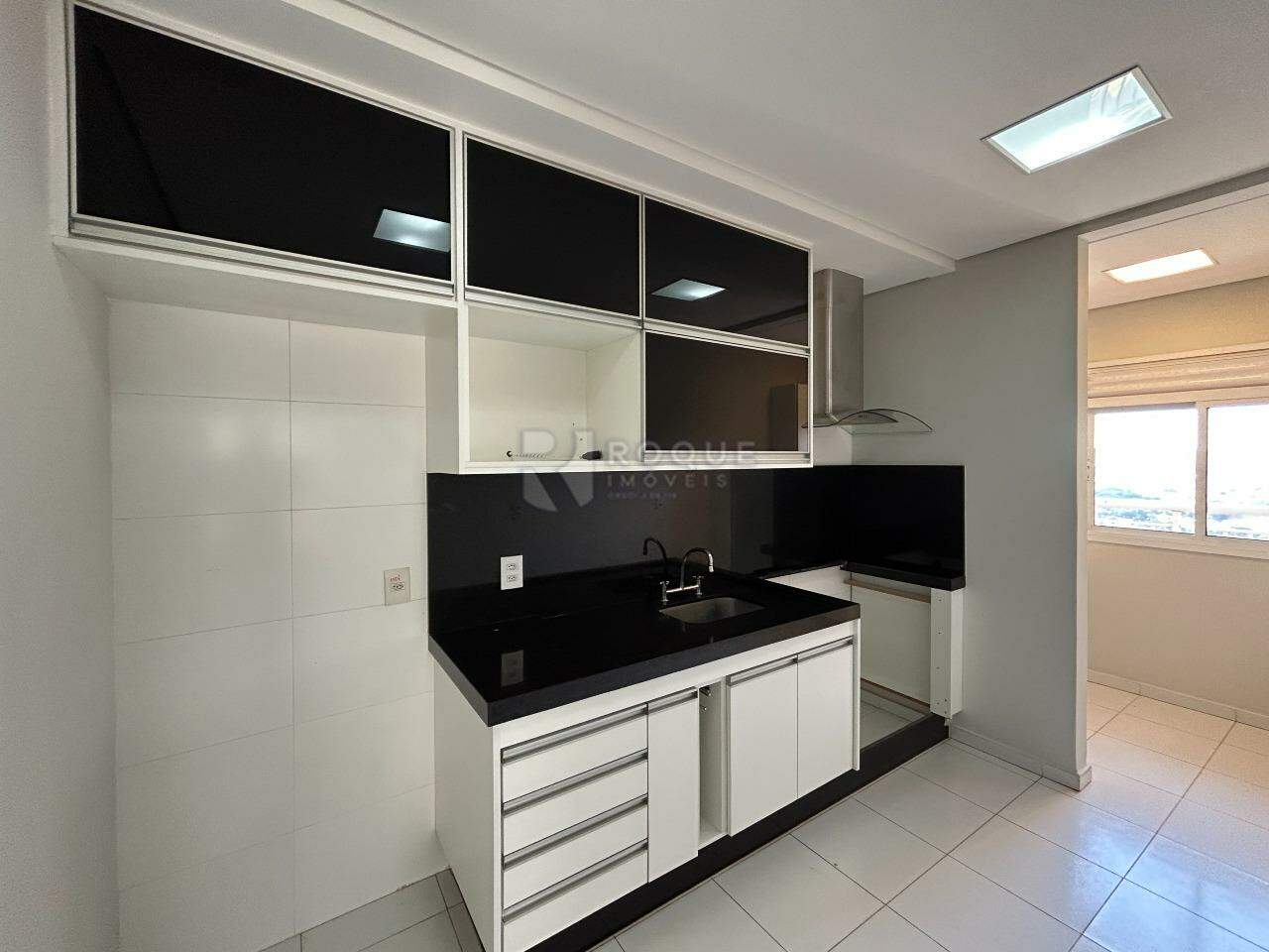 Apartamento para aluguel no bairro Desmembramento Oscar Antonio Breda: Cozinha 