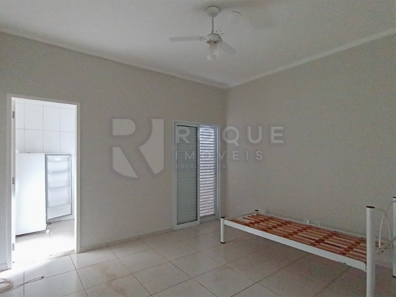 Kitnet para aluguel no bairro Jardim Cidade Universitária I: Dormitório 