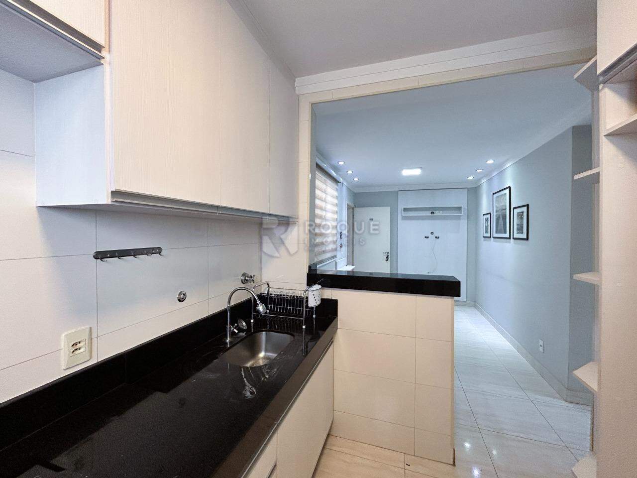 Apartamento para aluguel no bairro Graminha: Cozinha 