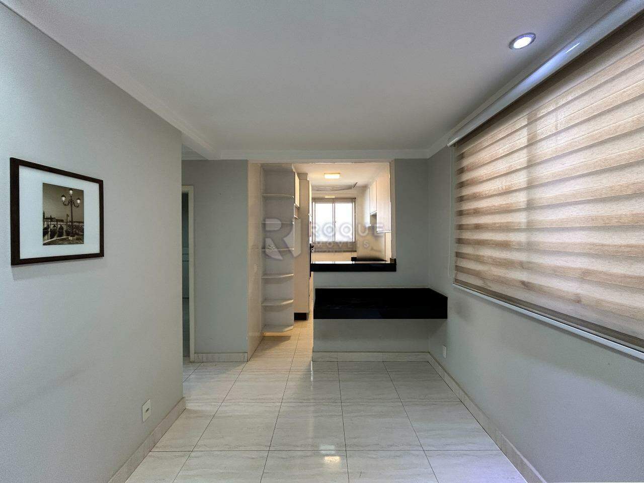 Apartamento para aluguel no bairro Graminha: Sala 