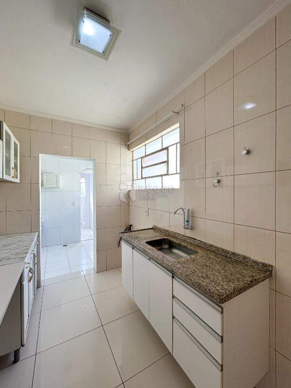 Apartamento para aluguel no bairro Cidade Jardim: Cozinha