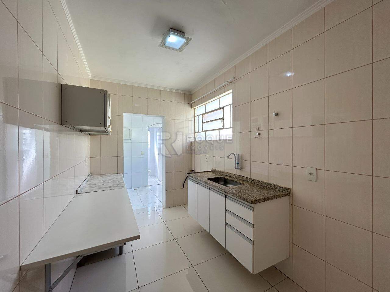 Apartamento para aluguel no bairro Cidade Jardim: Cozinha