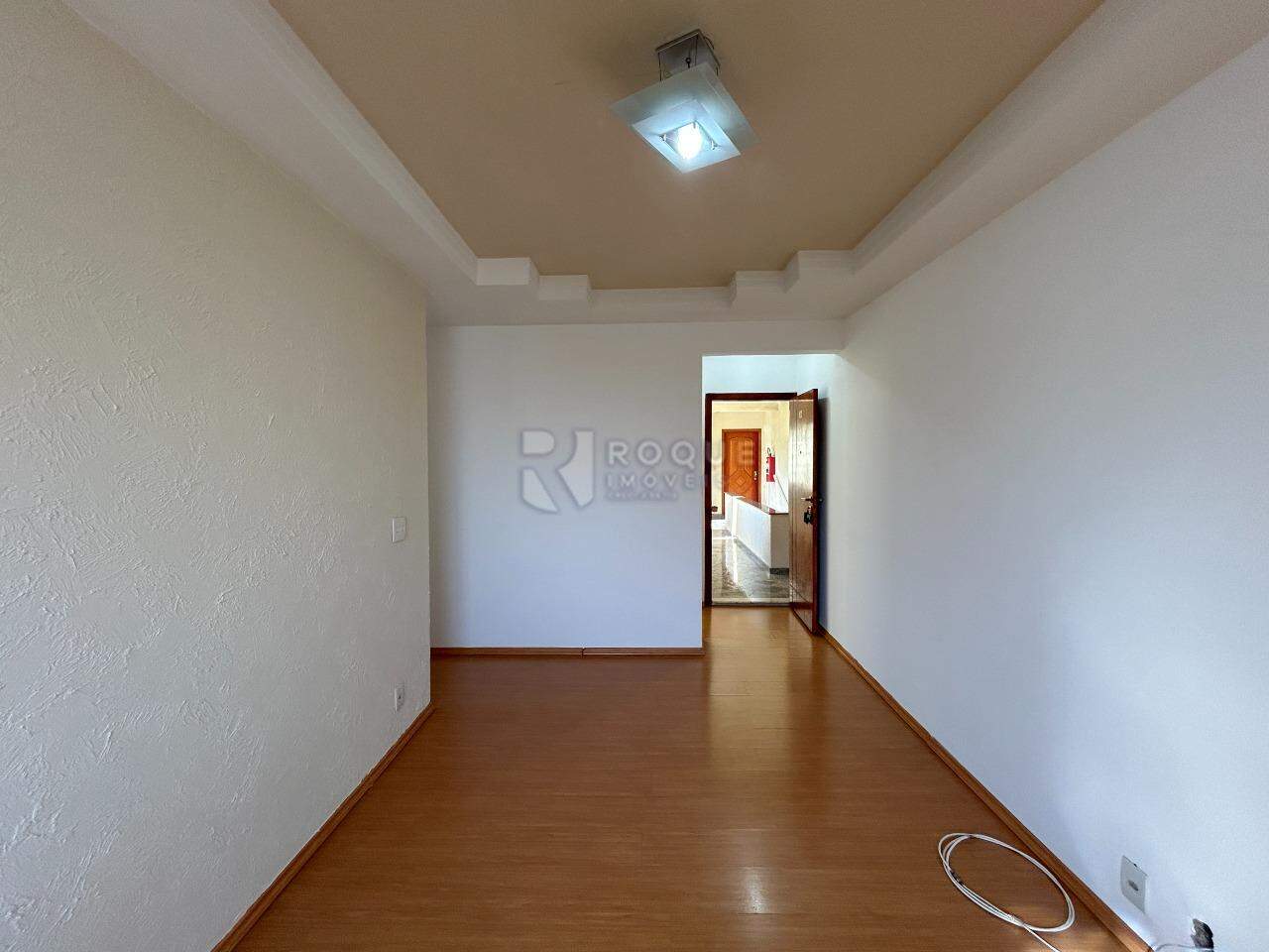 Apartamento para aluguel no bairro Cidade Jardim: Sala 