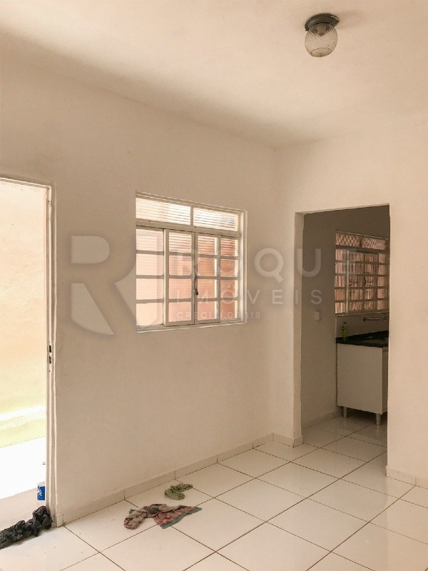 Casa Residencial para aluguel no bairro Jardim Nova Itália: Sala