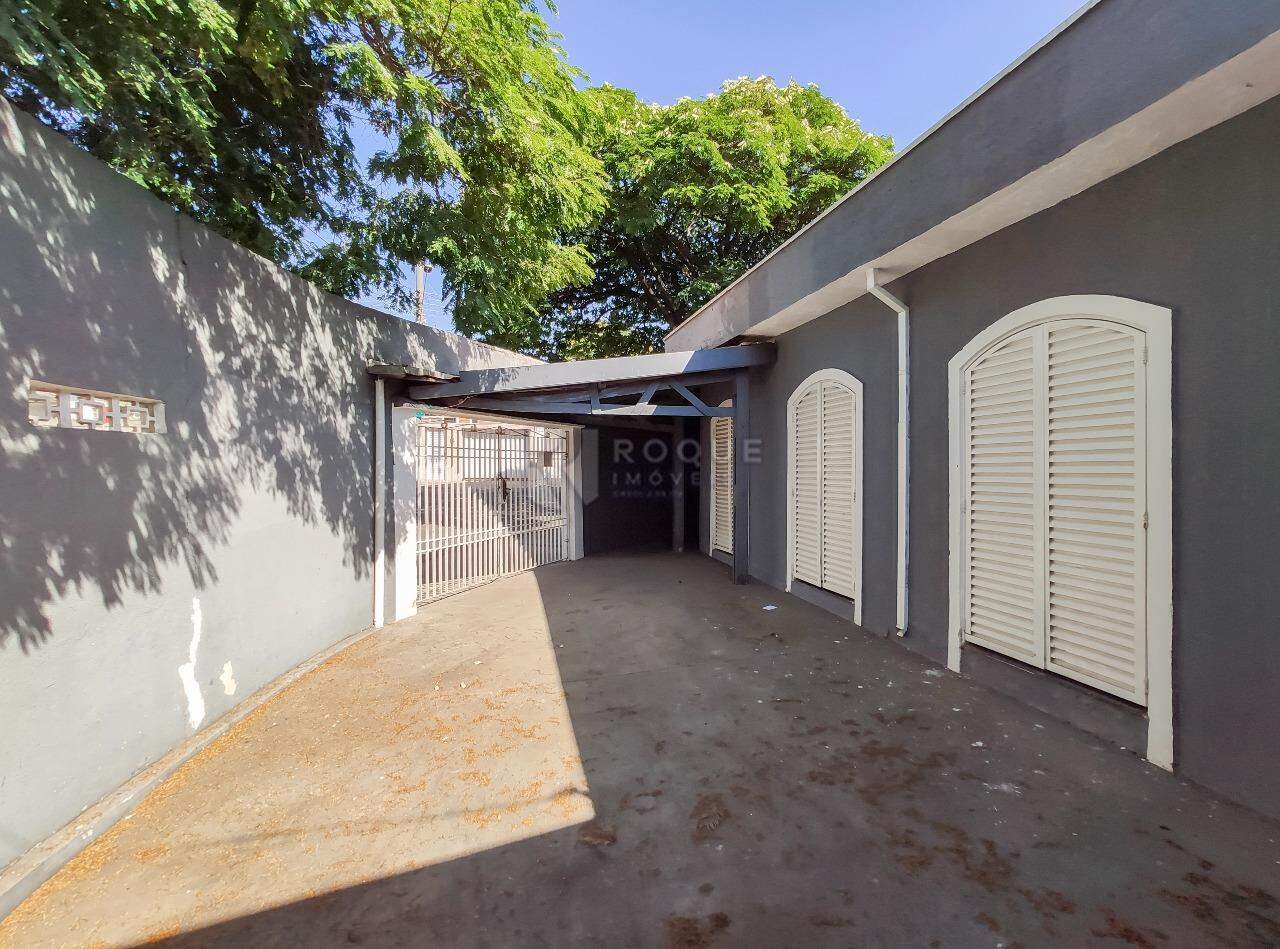 Casa Residencial para aluguel no bairro Jardim Bandeirantes: Frente 