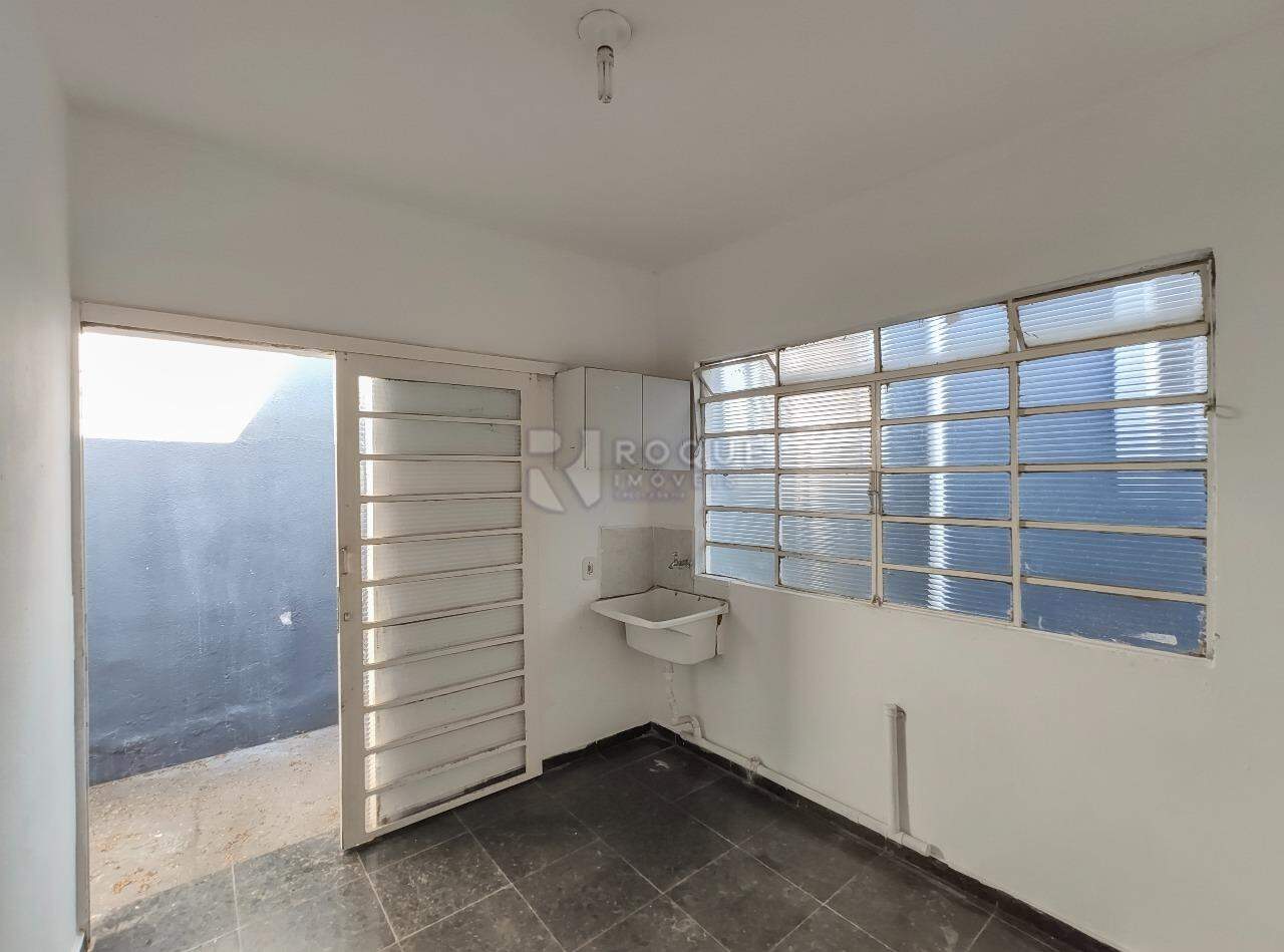 Casa Residencial para aluguel no bairro Jardim Bandeirantes: Área de serviço