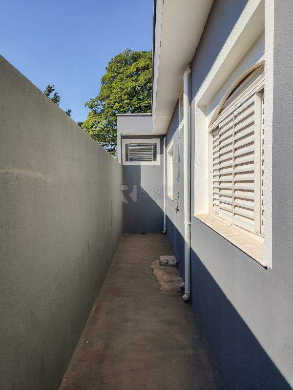 Casa Residencial para aluguel no bairro Jardim Bandeirantes: Corredor 