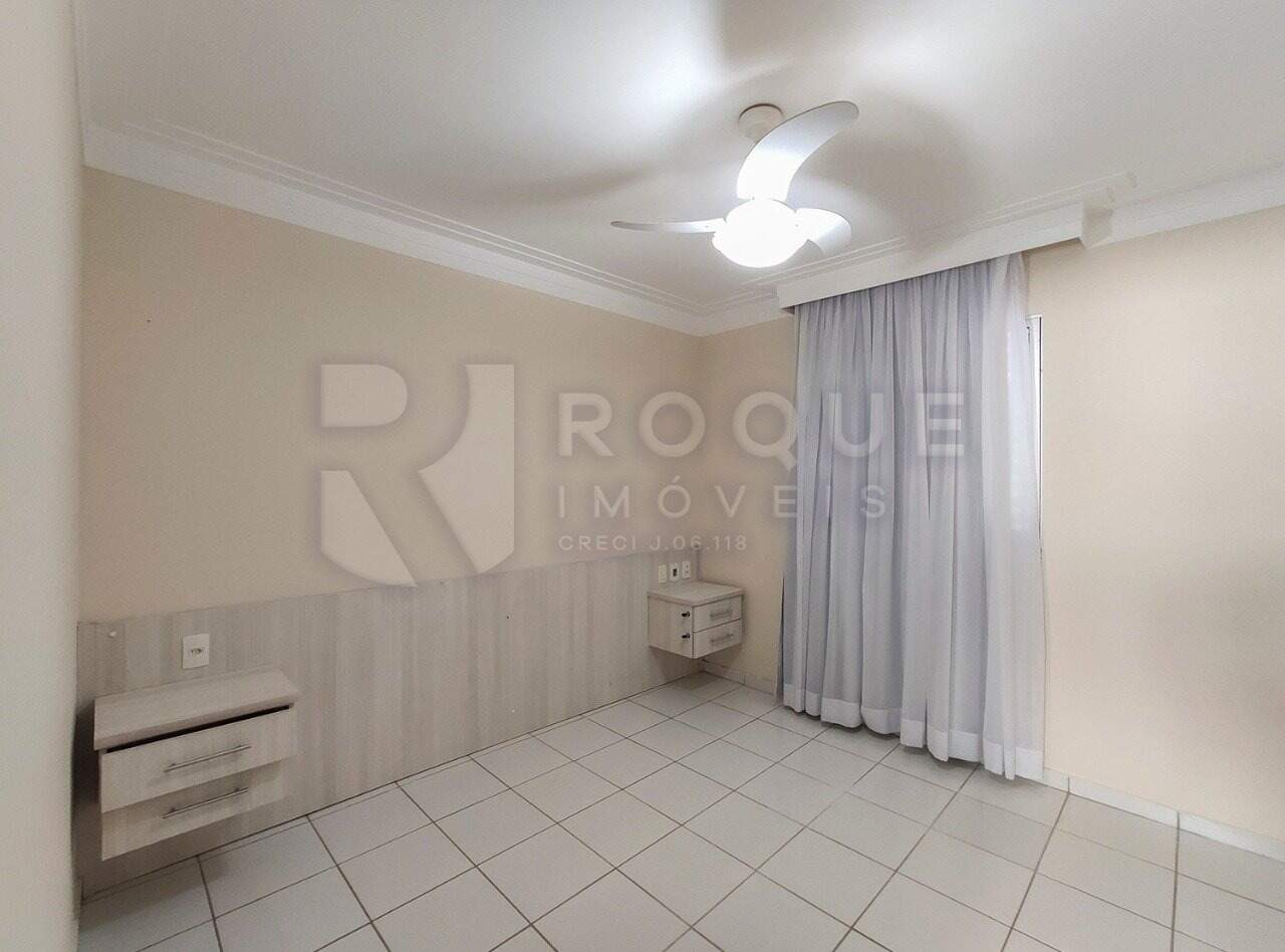 Apartamento para aluguel no bairro Jardim Elite: Dormitório 2 Suíte