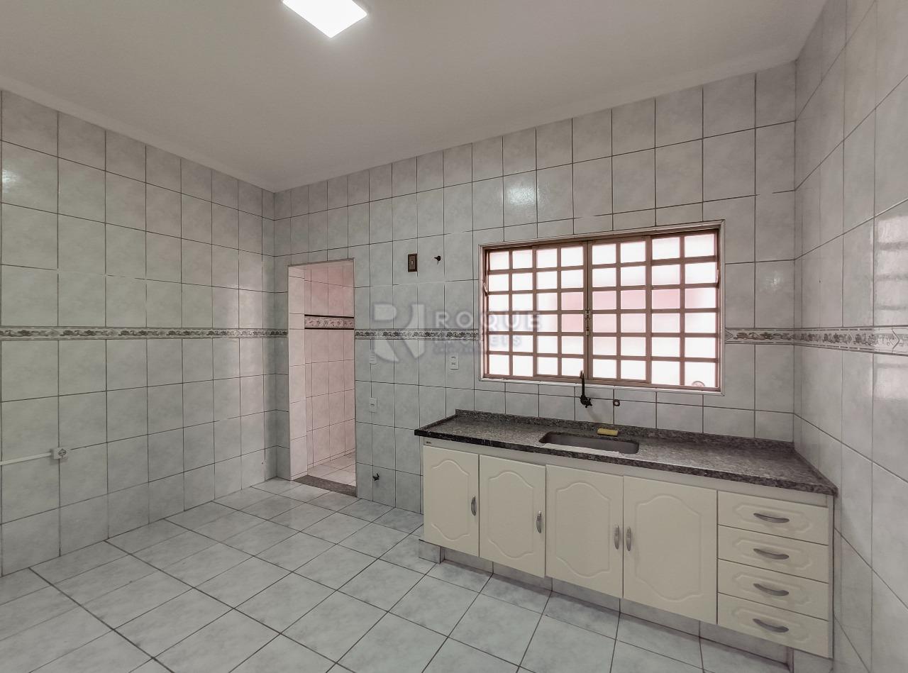Casa Residencial para aluguel no bairro Centro: Cozinha 