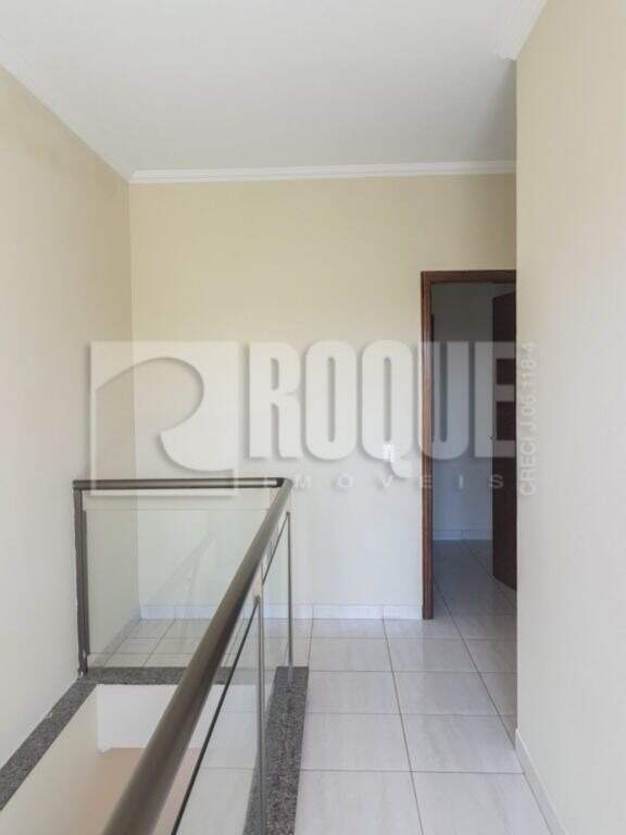 Casa Residencial para aluguel no bairro Vila Cristovam: 