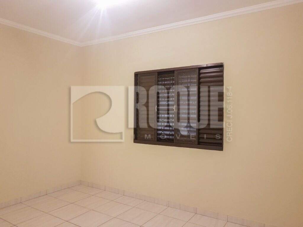 Casa Residencial para aluguel no bairro Vila Cristovam: 