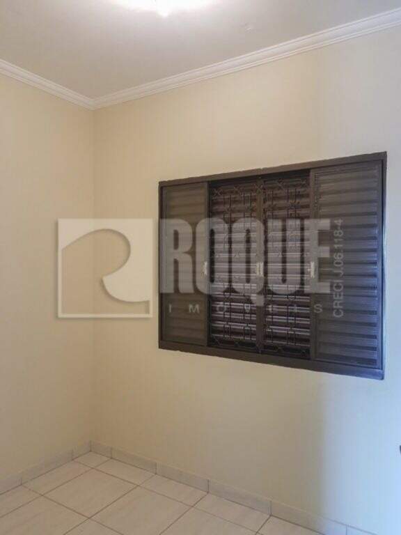 Casa Residencial para aluguel no bairro Vila Cristovam: 