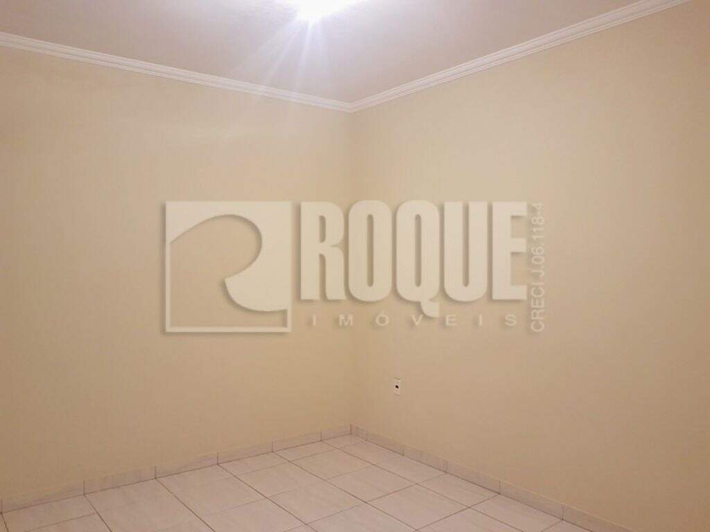 Casa Residencial para aluguel no bairro Vila Cristovam: 