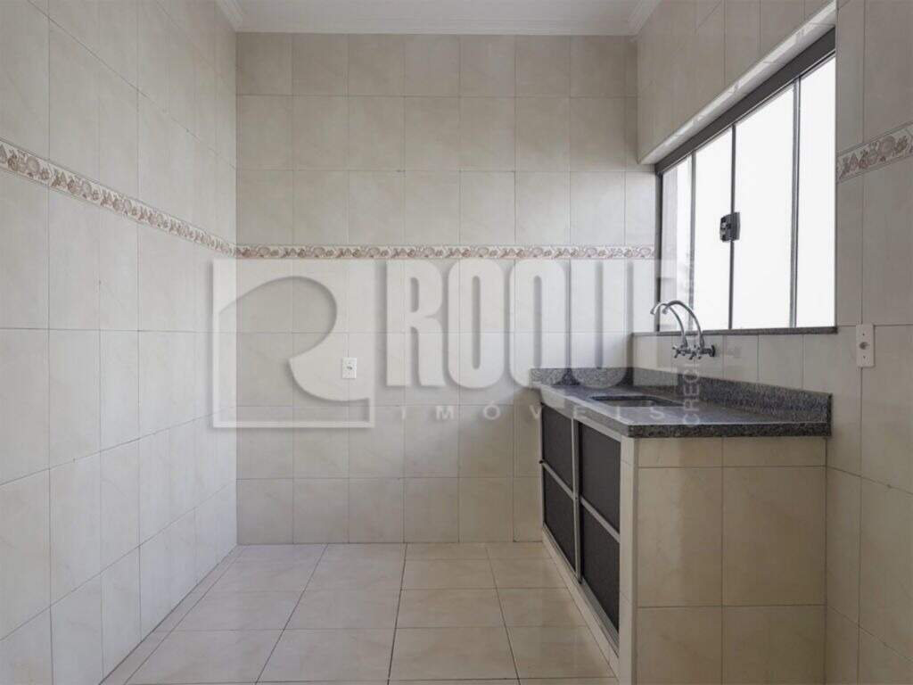Casa Residencial para aluguel no bairro Vila Cristovam: 