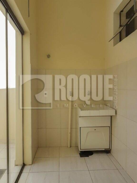 Casa Residencial para aluguel no bairro Vila Cristovam: 