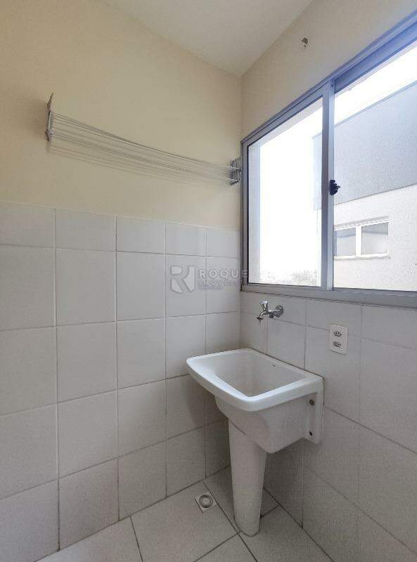 Apartamento para aluguel no bairro Jardim Elite: Área de serviço 