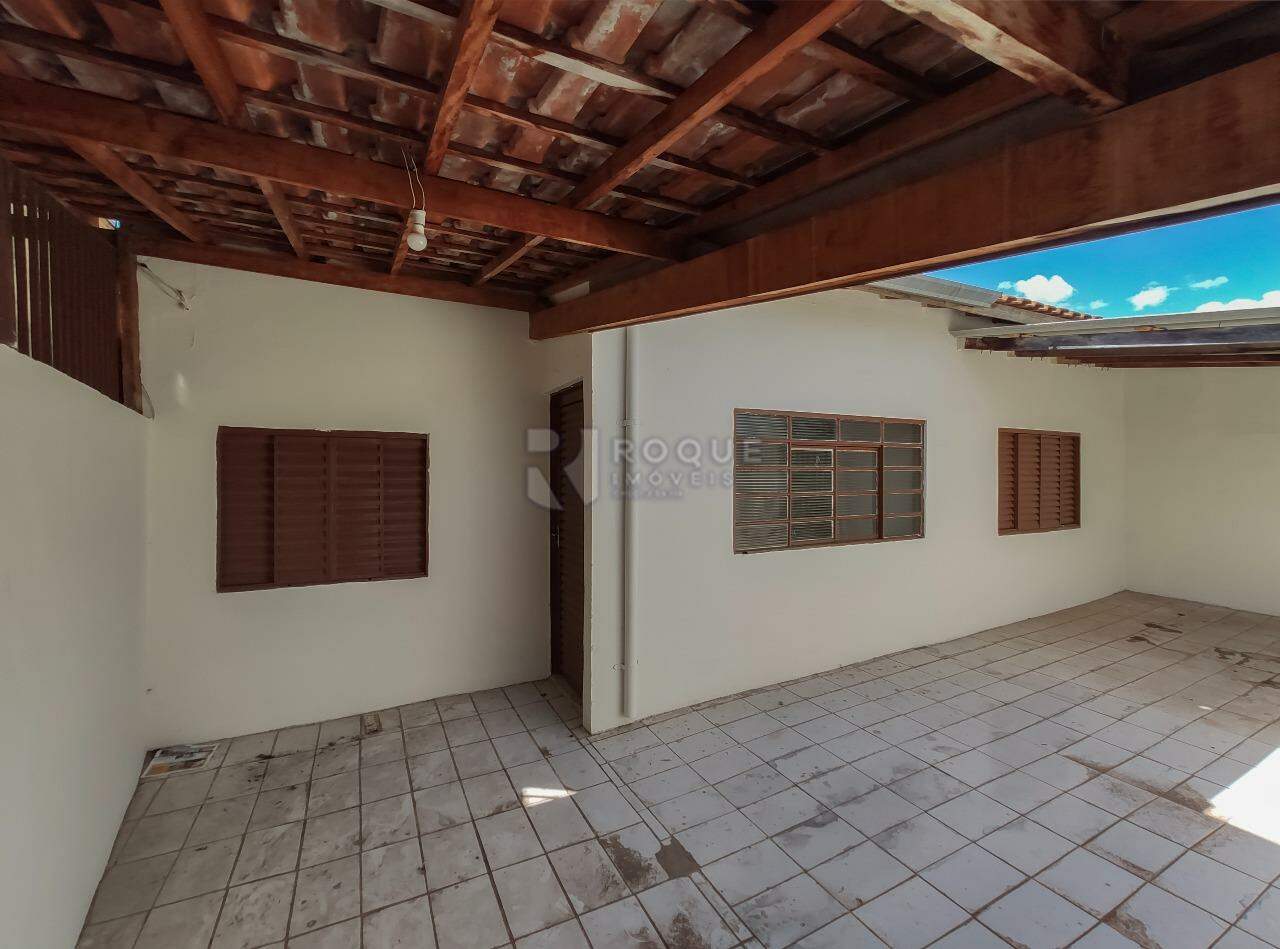 Casa Residencial para aluguel no bairro Jardim Morro Azul: Frente 