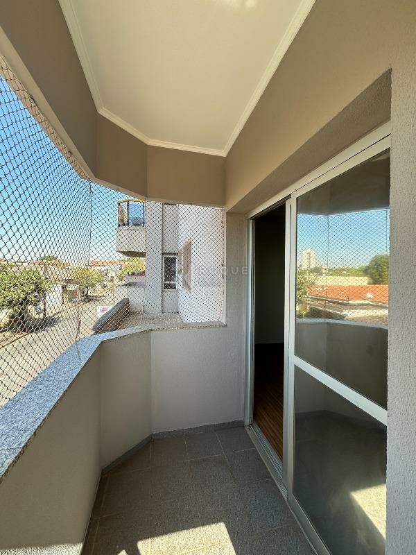 Apartamento para aluguel no bairro Centro: Sacada 