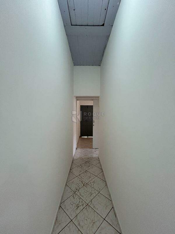 Casa Residencial para aluguel no bairro Vila São João: Hall