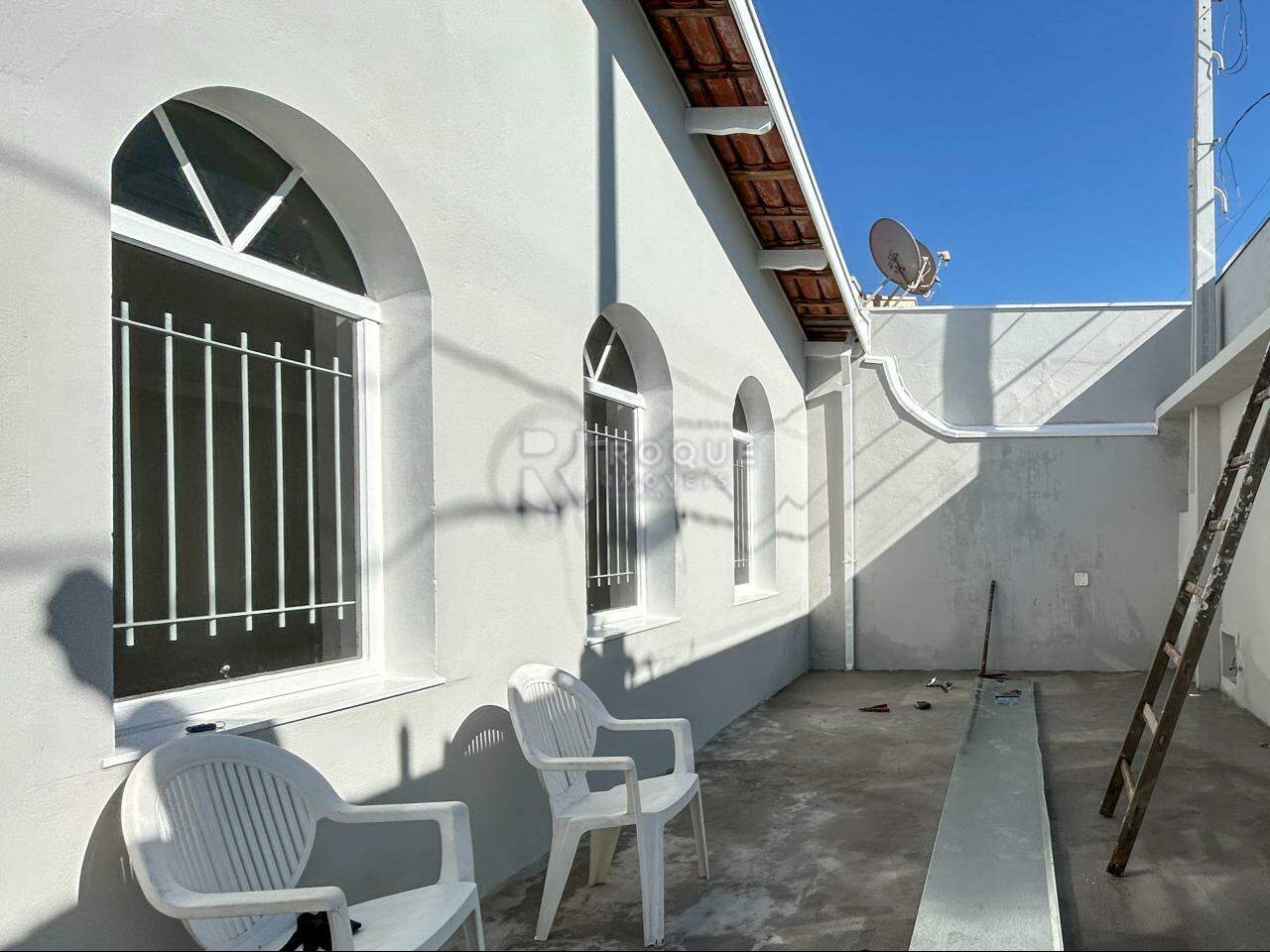 Casa Residencial para aluguel no bairro Jardim das Laranjeiras: Frente 