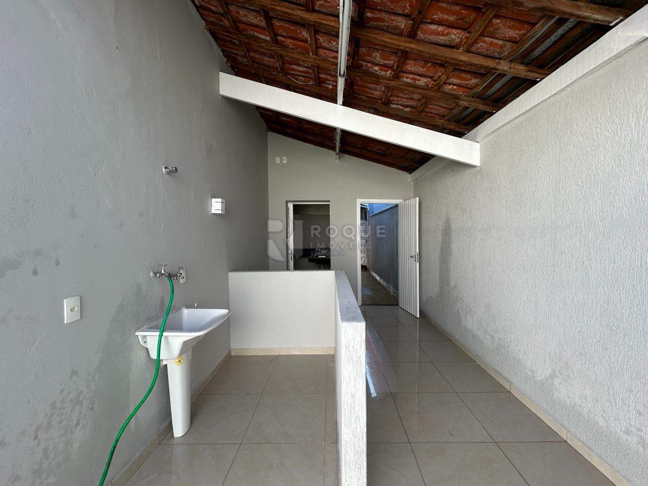 Casa Residencial para aluguel no bairro Jardim das Laranjeiras: Área de serviço