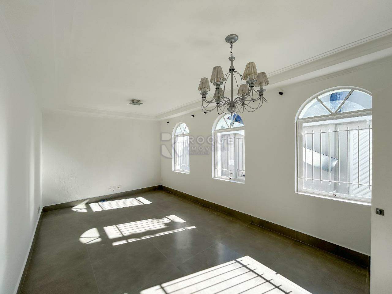 Casa Residencial para aluguel no bairro Jardim das Laranjeiras: Sala