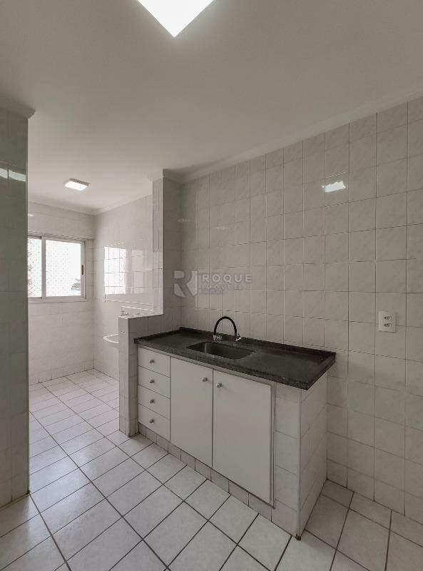 Apartamento para aluguel no bairro Jardim Rosa Marrafon Lucas: Cozinha 
