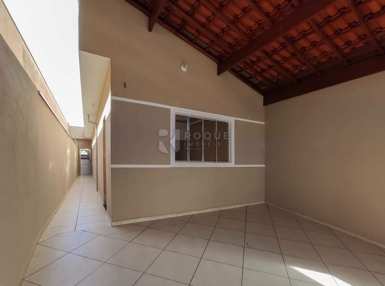 Casa Residencial para aluguel no bairro Jardim Ouro Verde: Garagem 