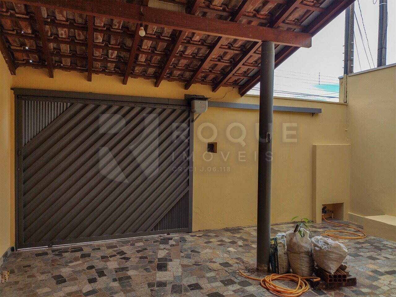 Casa Residencial para aluguel no bairro Parque Residencial Stahlberg: Garagem 