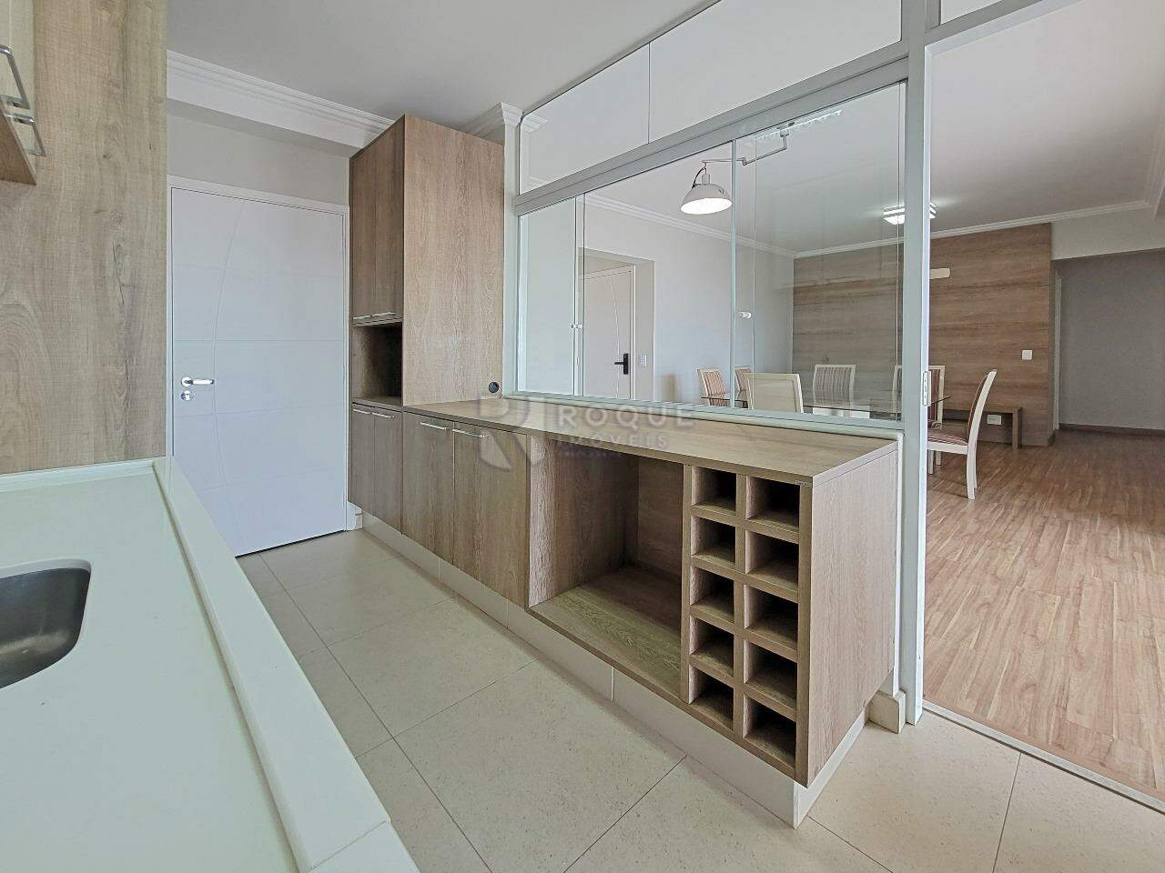 Apartamento para aluguel no bairro Jardim Aquárius: Cozinha