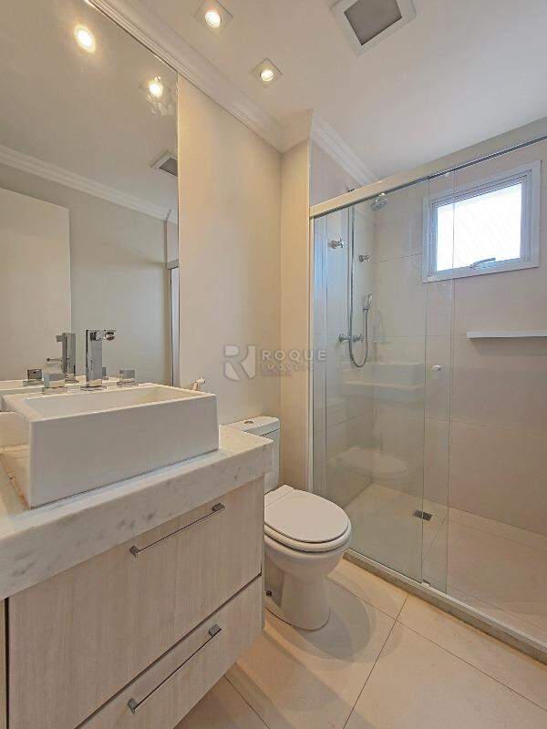 Apartamento para aluguel no bairro Jardim Aquárius: Wc suíte 02