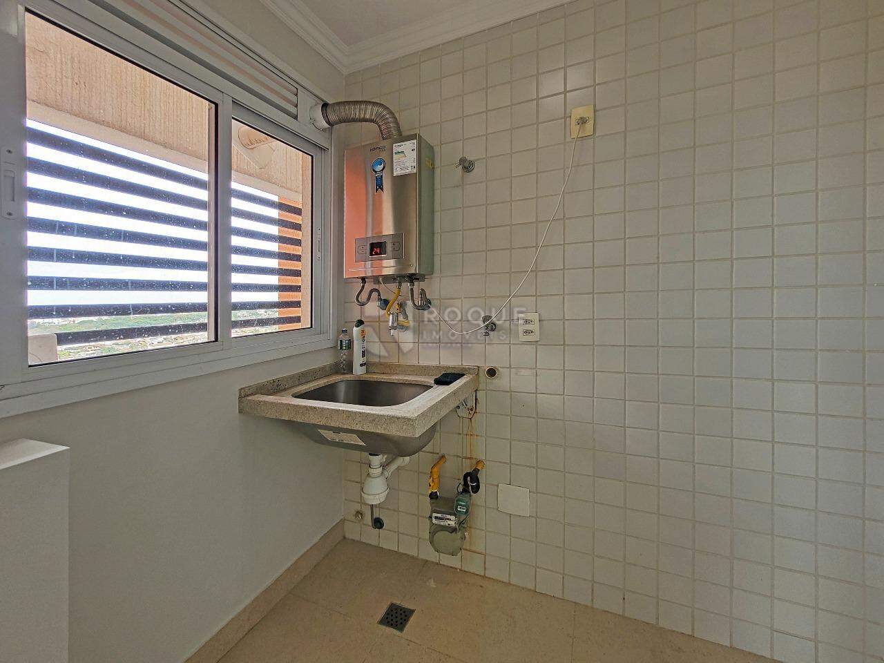 Apartamento para aluguel no bairro Jardim Aquárius: Área de serviço