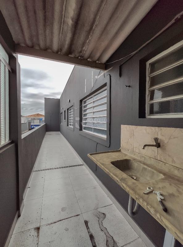 Salas/Conjuntos para aluguel no bairro Vila São João: Área de serviço / corredor 