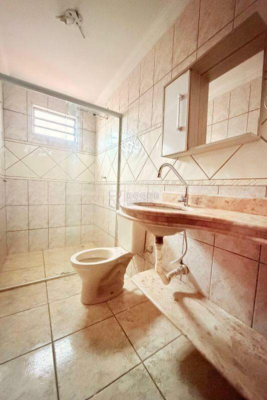 Casa Residencial para aluguel no bairro Parque Residencial Anavec: Wc suíte