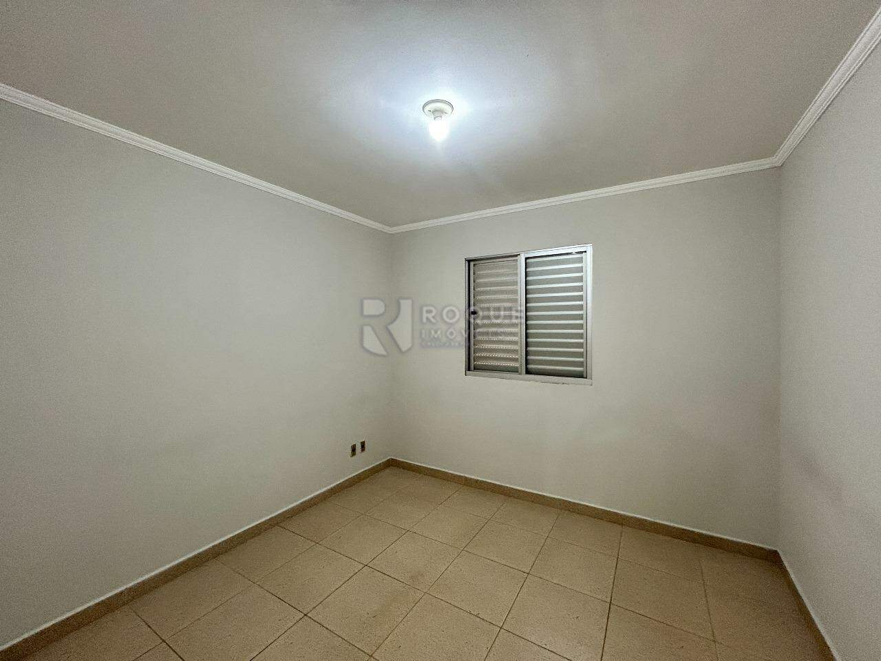 Apartamento para aluguel no bairro Jardim Senador Vergueiro: Dormitório 3 suíte
