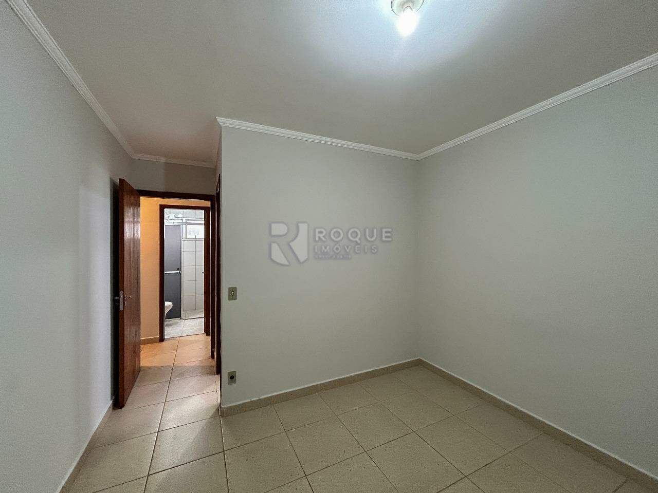 Apartamento para aluguel no bairro Jardim Senador Vergueiro: Dormitório 3 suíte