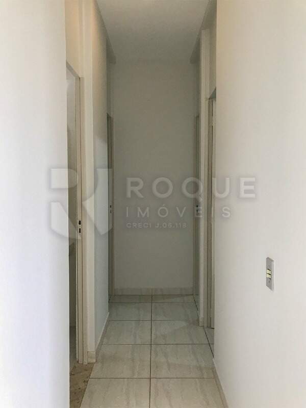 Apartamento para aluguel no bairro Parque Egisto Ragazzo: Hall