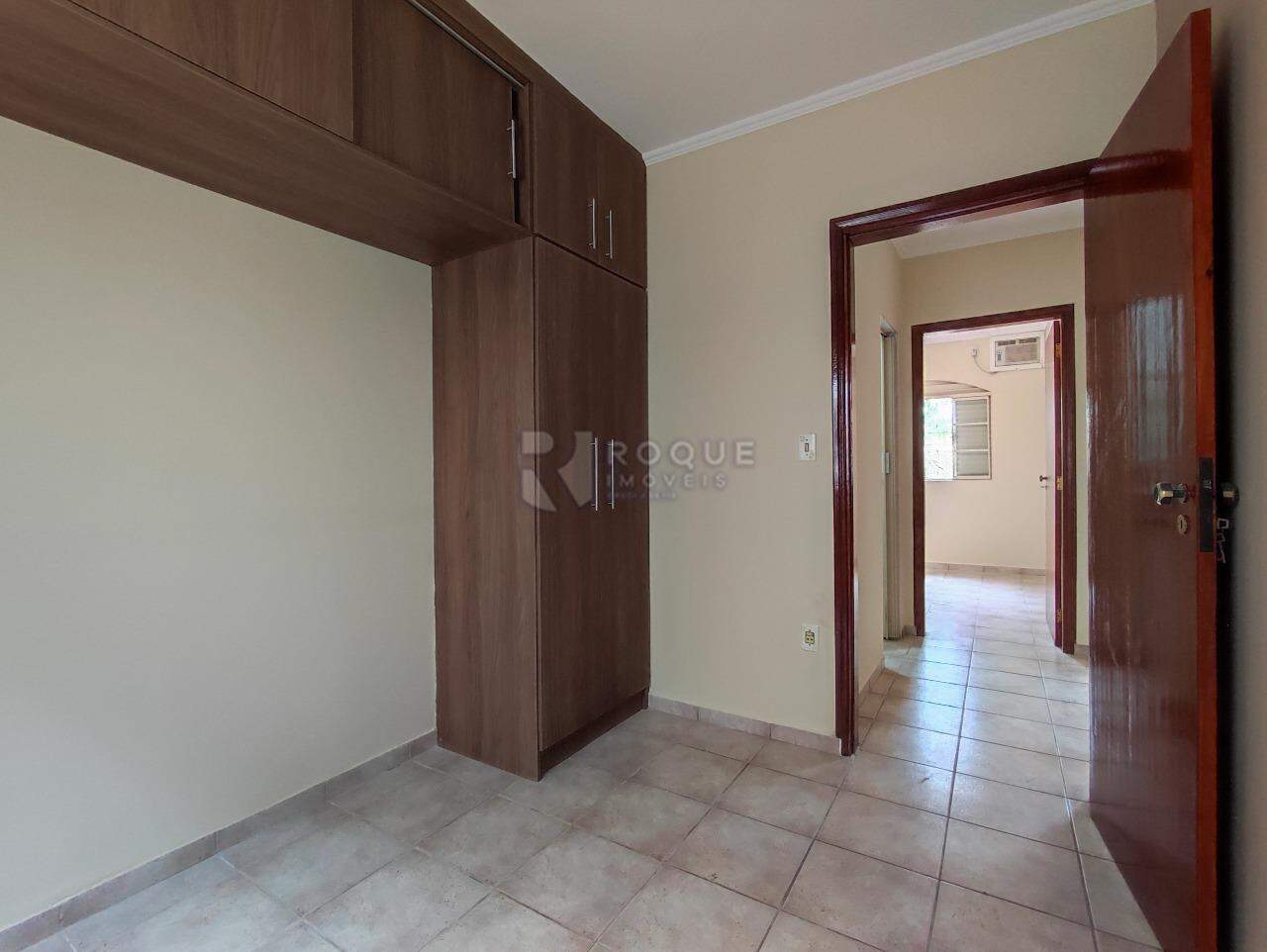 Casa Residencial para aluguel no bairro Vila Claudia: Dormitório 01