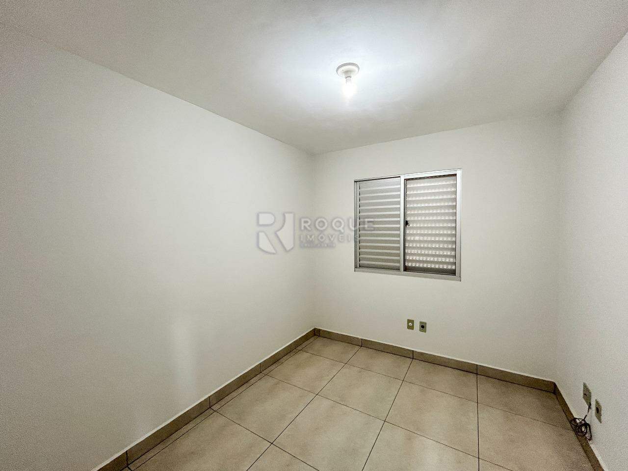 Apartamento para aluguel no bairro Jardim Elite: Dormitório 3