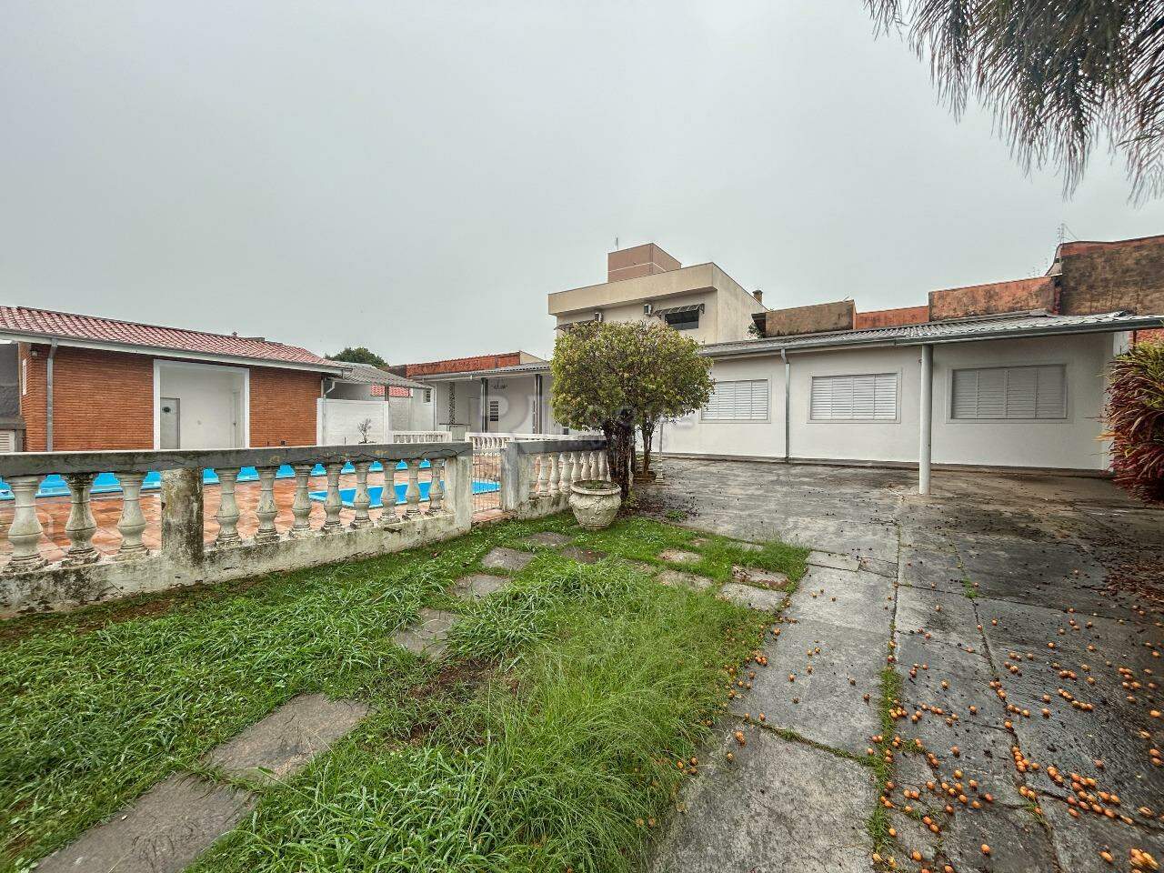 Casa Residencial para aluguel no bairro Jardim Caieira: Frente 