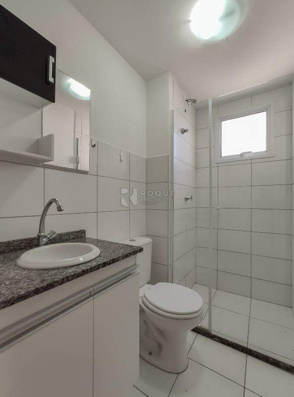Apartamento para aluguel no bairro Jardim Parque Novo Mundo: WC social 