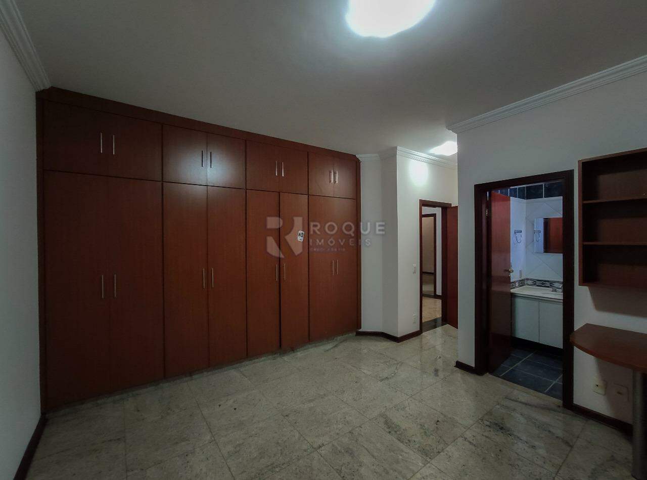 Casa em condomínio para aluguel no bairro Jardim Colonial: Suíte 2