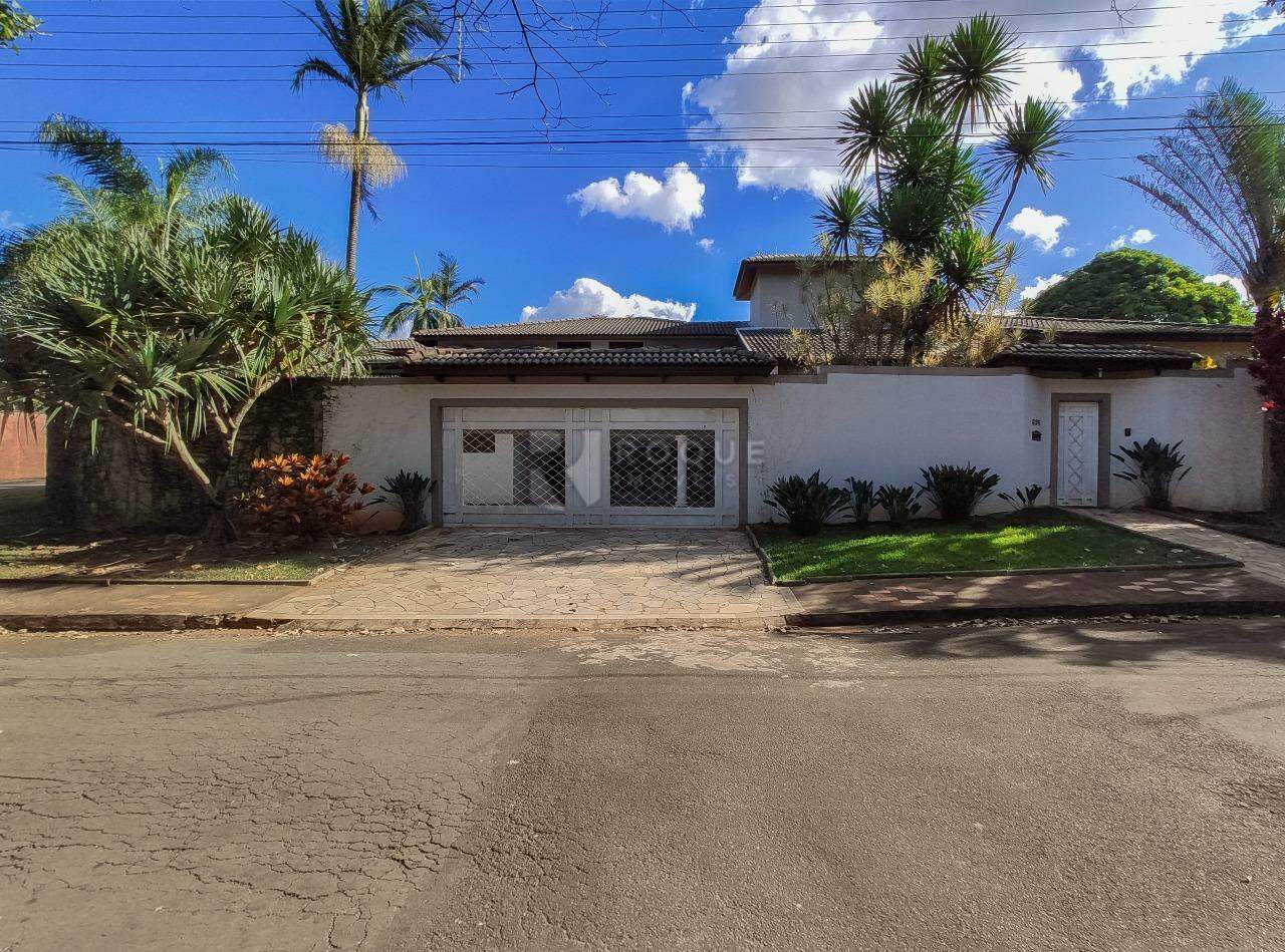 Casa em condomínio para aluguel no bairro Jardim Colonial: Fachada 