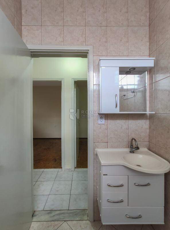 Casa Residencial para aluguel no bairro Jardim São Paulo: WC social 