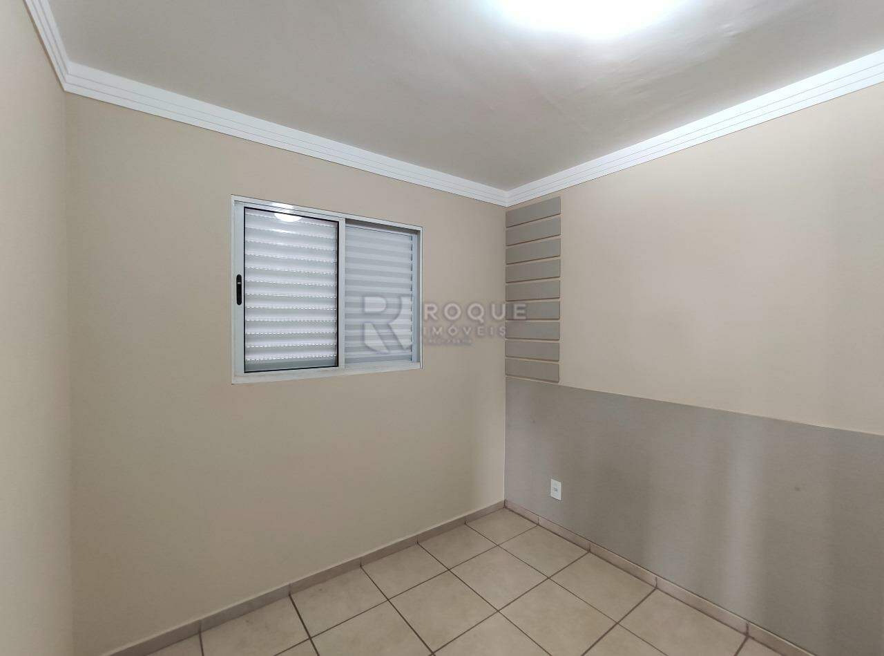 Apartamento para aluguel no bairro Chácaras Antonieta: Dormitório 1