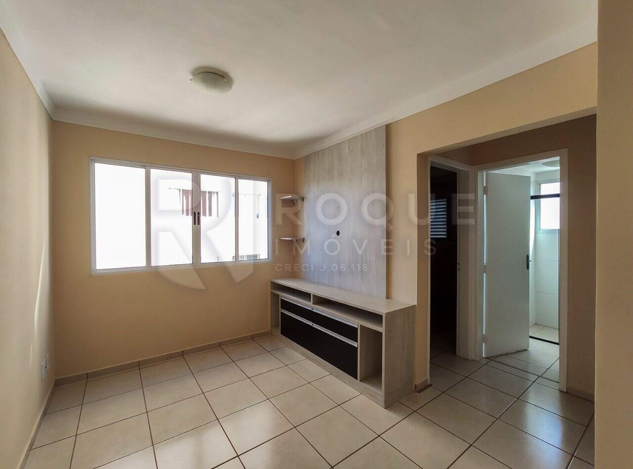 Apartamento para aluguel no bairro Chácaras Antonieta: Sala