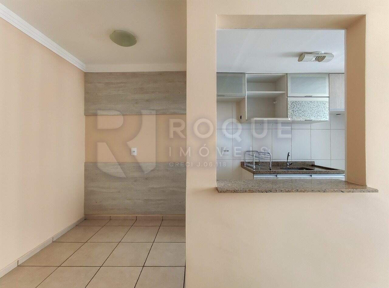 Apartamento para aluguel no bairro Chácaras Antonieta: Sala / Cozinha