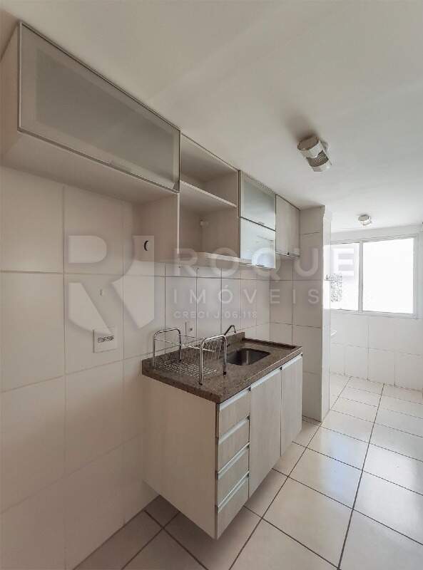 Apartamento para aluguel no bairro Chácaras Antonieta: Cozinha