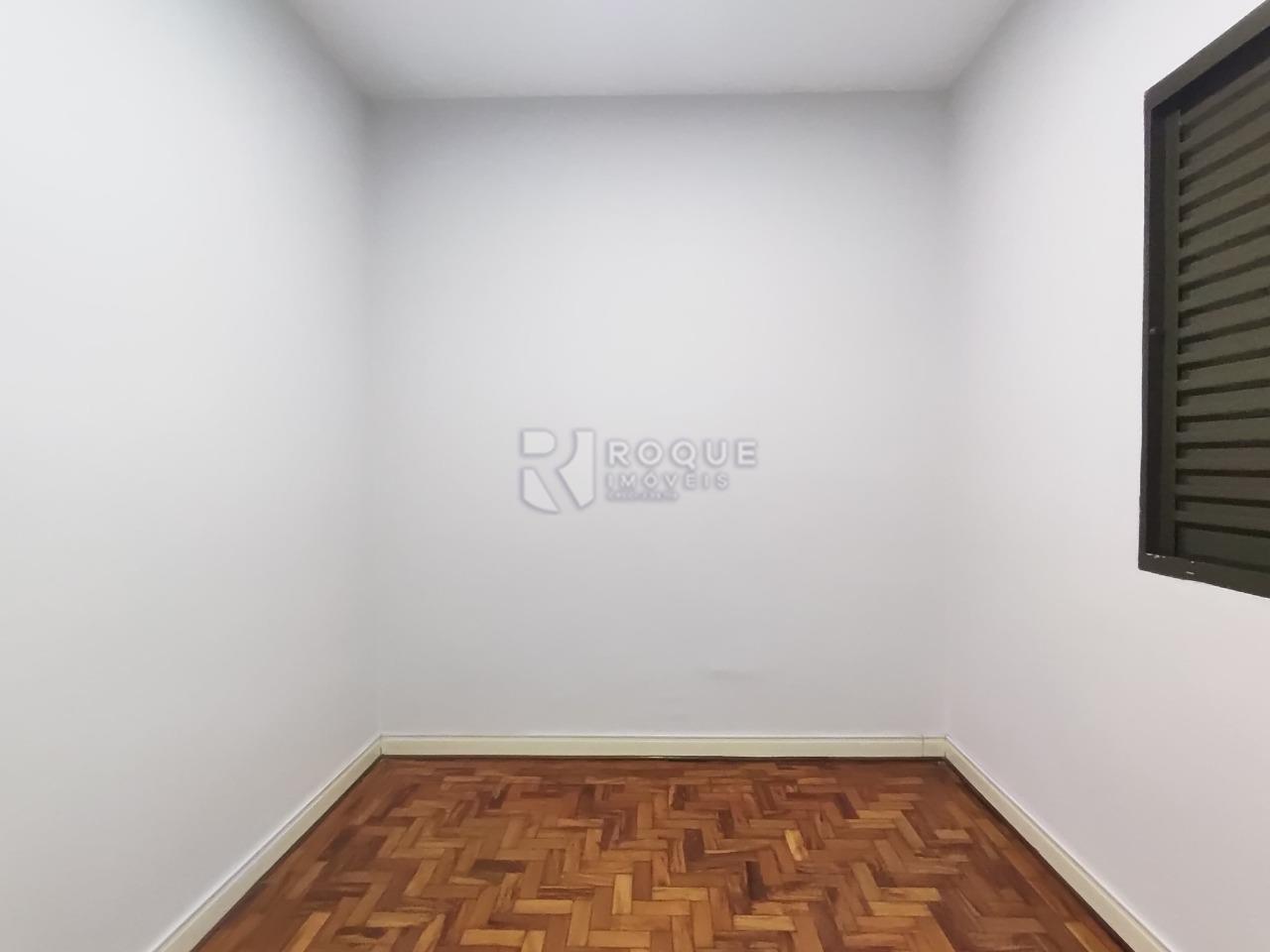 Casa Comercial para aluguel no bairro Parque Real: Dormitório 02